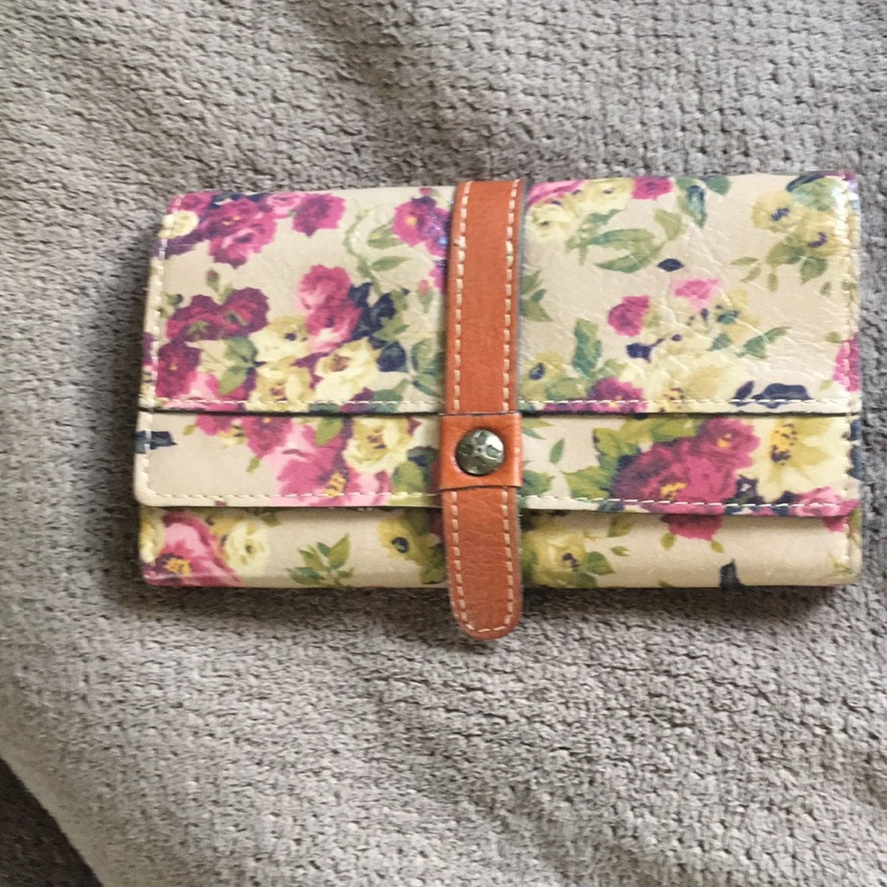 Patricia Nash wallet
